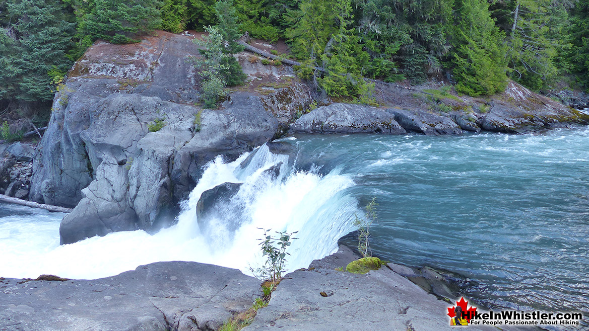 Cheakamus River - Hike In Whistler